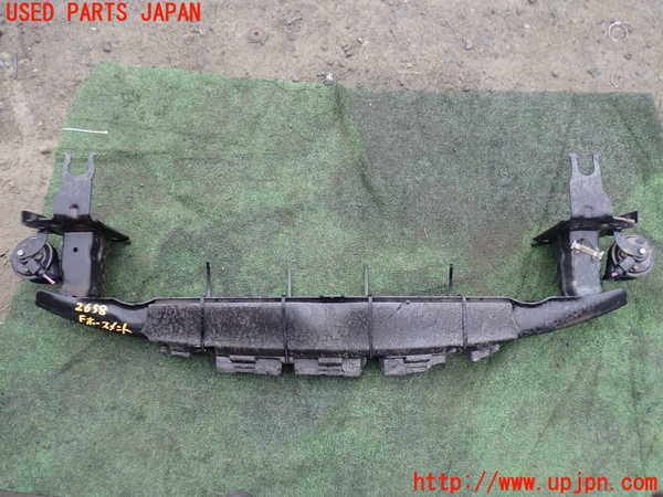 1UPJ-26581014]ポルシェ・カイエン GTS(9PAM4801G)フロントバンパーホースメント 中古_m0002.jpg