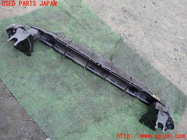 1UPJ-26581014]ポルシェ・カイエン GTS(9PAM4801G)フロントバンパーホースメント 中古_m0003.jpg