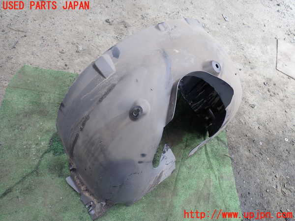 1UPJ-26581092]ポルシェ・カイエン GTS(9PAM4801G)左前フェンダーライナー 中古_m0002.jpg
