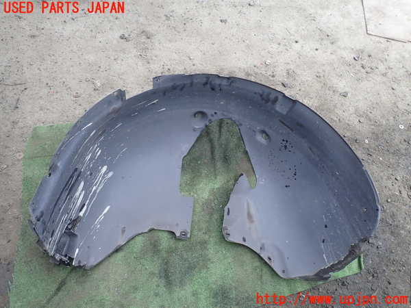 1UPJ-26581092]ポルシェ・カイエン GTS(9PAM4801G)左前フェンダーライナー 中古_m0003.jpg
