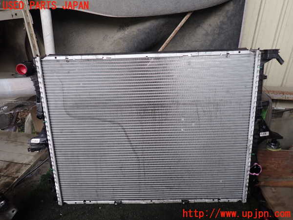 1UPJ-26582321]ポルシェ・カイエン GTS(9PAM4801G)ラジエーター1 ジャンク部品取り_m0001.jpg