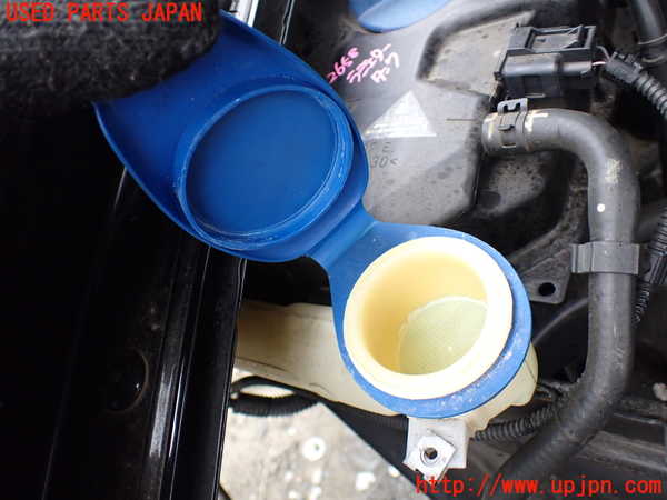 1UPJ-26586791]ポルシェ・カイエン GTS(9PAM4801G)ウォッシャータンク1 中古_m0002.jpg