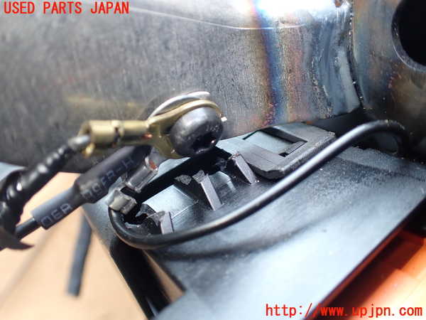 1UPJ-26586741]ポルシェ・カイエン GTS(9PAM4801G)ヒューズボックス1 中古_m0002.jpg