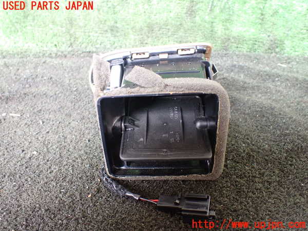 1UPJ-26587526]ポルシェ・カイエン GTS(9PAM4801G)エアコン吹き出し口1 (右) 中古_m0002.jpg