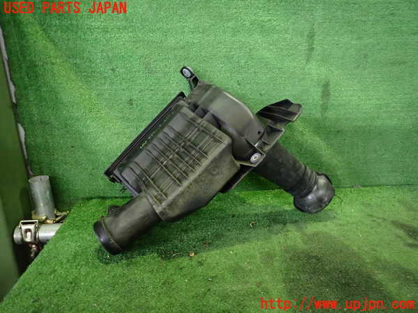 2UPJ-26602560]ポルシェ・ボクスター(986K)エアクリーナーボックス 中古_m0002.jpg