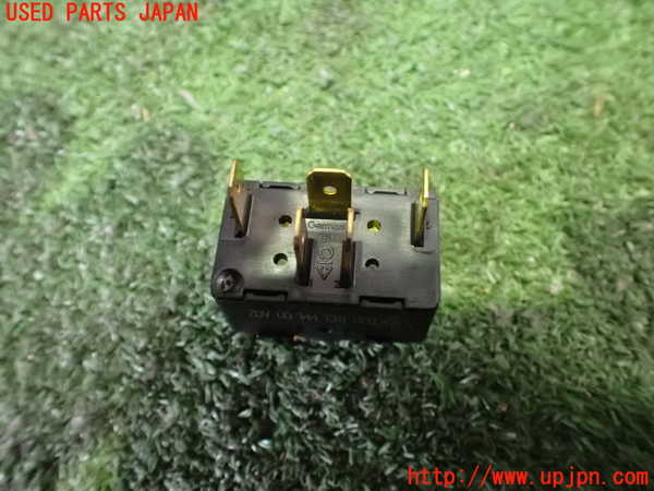 2UPJ-26606309]ポルシェ・ボクスター(986K)スイッチ4 (ドアロック) 中古_m0002.jpg