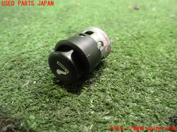 2UPJ-26607815]ポルシェ・ボクスター(986K)シガライター 中古_m0001.jpg