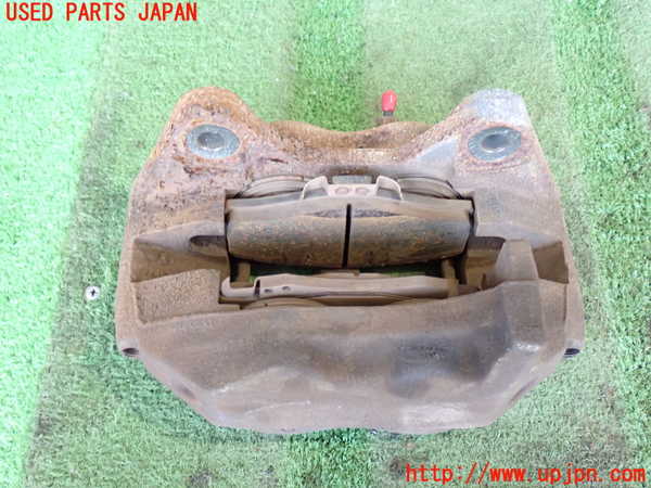 5UPJ-26614080]ハイラックスサーフ(RZN185W)右フロントキャリパー 中古_m0002.jpg