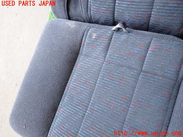 5UPJ-26617435]ハイラックスサーフ(RZN185W)左リアシート 中古_m0003.jpg
