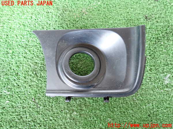 2UPJ-26617692]ハイラックスサーフ(RZN185W)内装トリム類2 中古_m0001.jpg