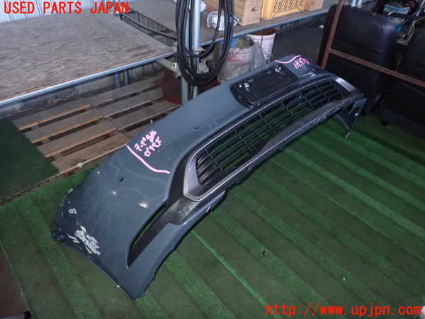 2UPJ-26621010]プリウス(ZVW60)フロントバンパー 中古_m0001.jpg