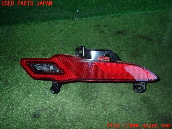 2UPJ-26621550]プリウス(ZVW60)右リアフィニッシャー 中古_m0001.jpg