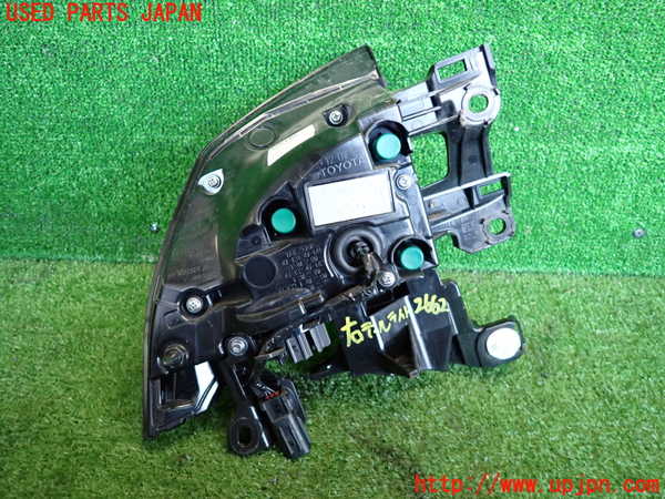 2UPJ-26621530]プリウス(ZVW60)右テールランプ 中古_m0003.jpg