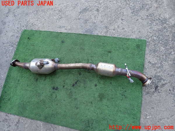 2UPJ-26622661]プリウス(ZVW60)触媒1 中古_m0001.jpg