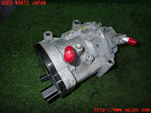 2UPJ-26626025]プリウス(ZVW60)エアコンコンプレッサー 中古_m0001.jpg