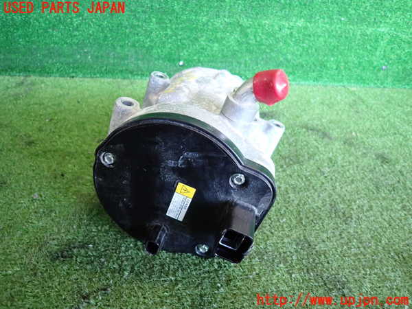 2UPJ-26626025]プリウス(ZVW60)エアコンコンプレッサー 中古_m0004.jpg