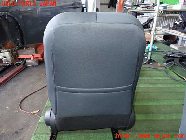 5UPJ-26627065]プリウス(ZVW60)助手席シート 中古_m0004.jpg