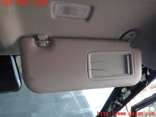 2UPJ-26627625]プリウス(ZVW60)室内サンバイザー右側 中古_m0002.jpg