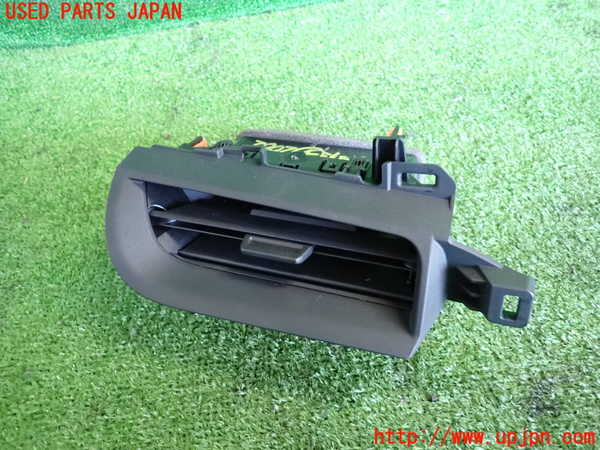 2UPJ-26627528]プリウス(ZVW60)エアコン吹き出し口3 (左) 中古_m0001.jpg