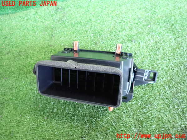 2UPJ-26627528]プリウス(ZVW60)エアコン吹き出し口3 (左) 中古_m0002.jpg