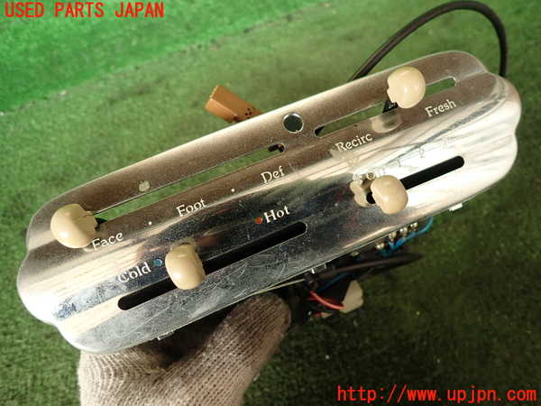 2UPJ-26636066]フィガロ(FK10)エアコンスイッチ1 中古_m0003.jpg