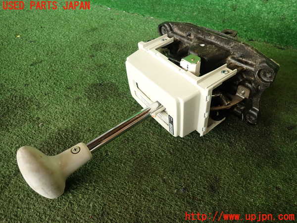 2UPJ-26637555]フィガロ(FK10)ATシフトレバー 中古_m0002.jpg