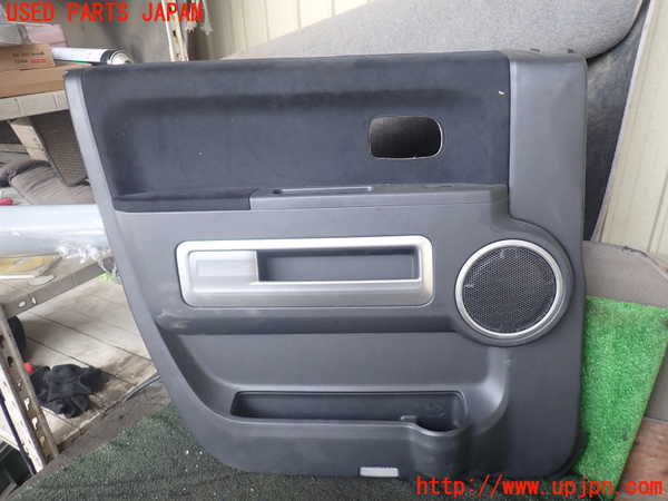 1UPJ-26641264]デリカD：5(CV1W)左前ドア内張り 中古_m0001.jpg