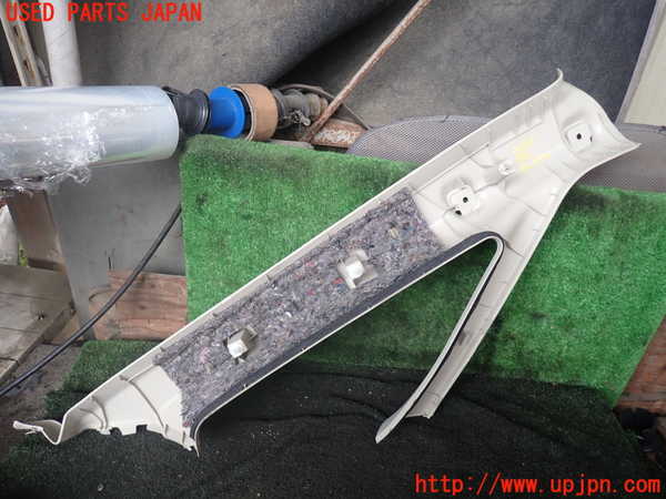 1UPJ-26647660]デリカD：5(CV1W)左フロントピラートリム 【ジャンク】_m0003.jpg