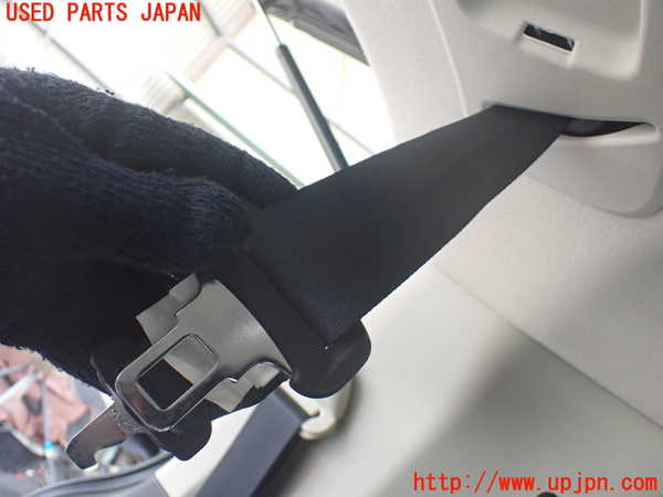 1UPJ-26647215]デリカD：5(CV1W)3列目シートベルト 中古_m0002.jpg