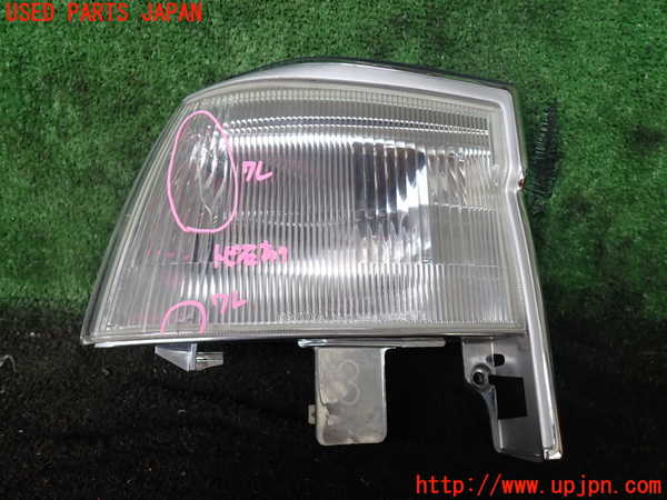 1UPJ-26651152]ハイエースワゴン100系(LH100G)左コーナーランプ 中古_m0001.jpg