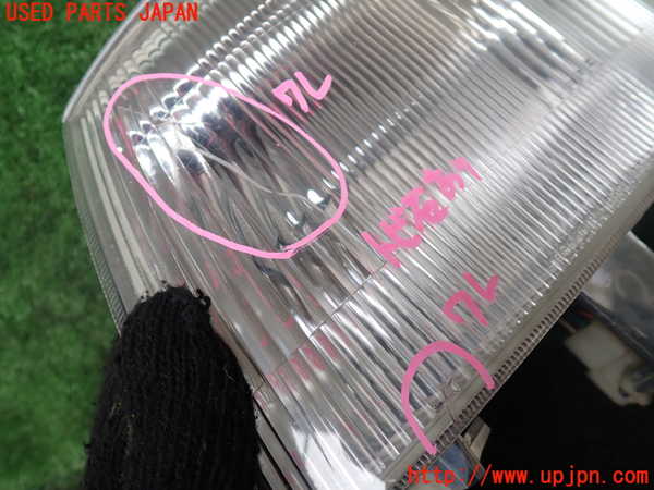 1UPJ-26651152]ハイエースワゴン100系(LH100G)左コーナーランプ 中古_m0002.jpg