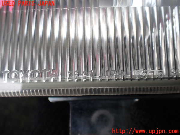 1UPJ-26651152]ハイエースワゴン100系(LH100G)左コーナーランプ 中古_m0004.jpg