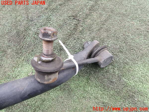 5UPJ-26655440]ハイエースワゴン100系(LH100G)フロントスタビライザー 中古_m0002.jpg