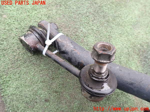 5UPJ-26655440]ハイエースワゴン100系(LH100G)フロントスタビライザー 中古_m0003.jpg