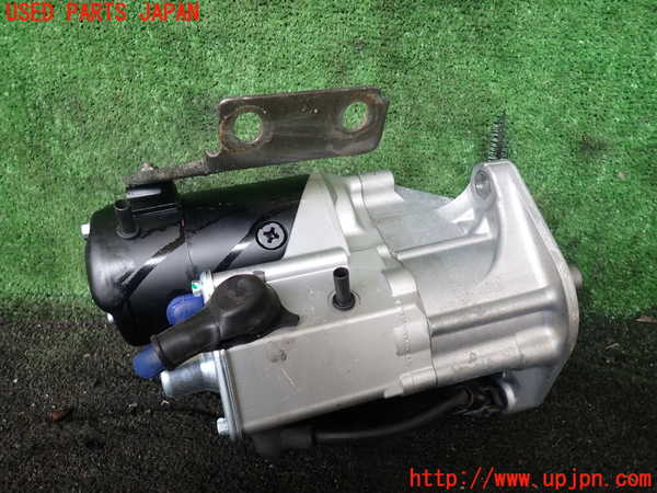 1UPJ-26656010]ハイエースワゴン100系(LH100G)セルモーター 中古_m0002.jpg