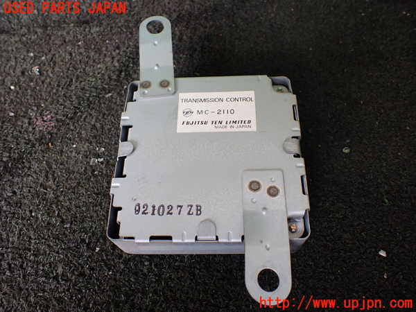 5UPJ-26656115]ハイエースワゴン100系(LH100G)ミッションコンピューター 中古_m0003.jpg