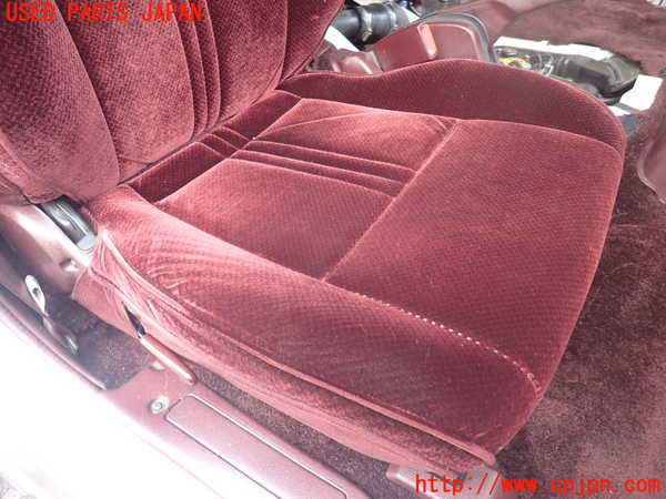 5UPJ-26657035]ハイエースワゴン100系(LH100G)運転席シート 中古_m0003.jpg