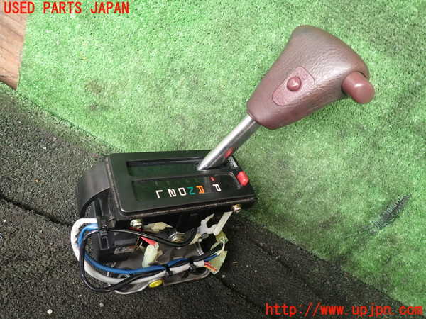 5UPJ-26657555]ハイエースワゴン100系(LH100G)ATシフトレバー 中古_m0001.jpg