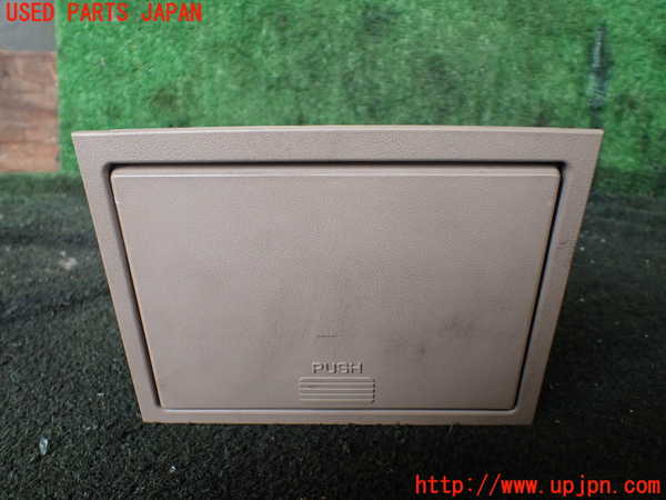 1UPJ-26657841]ハイエースワゴン100系(LH100G)小物入れ1 中古_m0001.jpg
