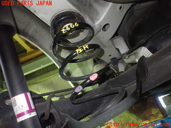 1UPJ-26665105]スペーシア カスタム(MK53S)左リアスプリング 中古_m0001.jpg