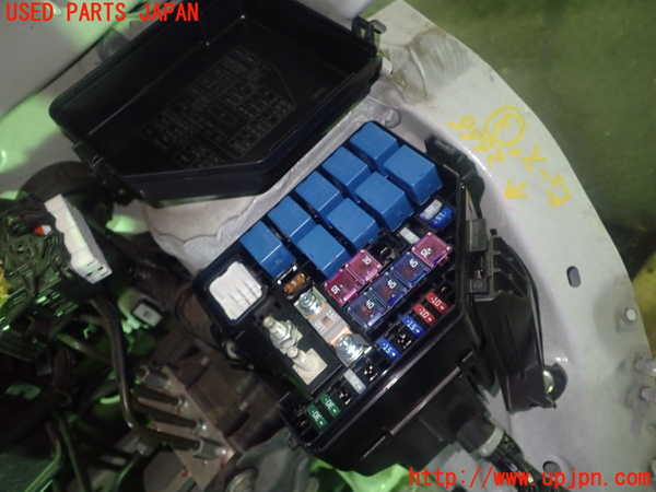 1UPJ-26666743]スペーシア カスタム(MK53S)ヒューズボックス3 中古_m0002.jpg