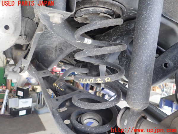 1UPJ-26675100]インサイト(ZE4)右リアスプリング 中古_m0001.jpg