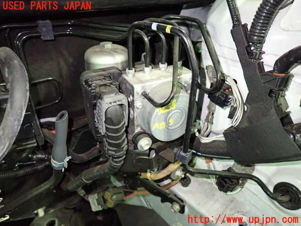 5UPJ-26684040]カムリハイブリッド(AXVH70)ABSアクチュエーター 中古_m0001.jpg