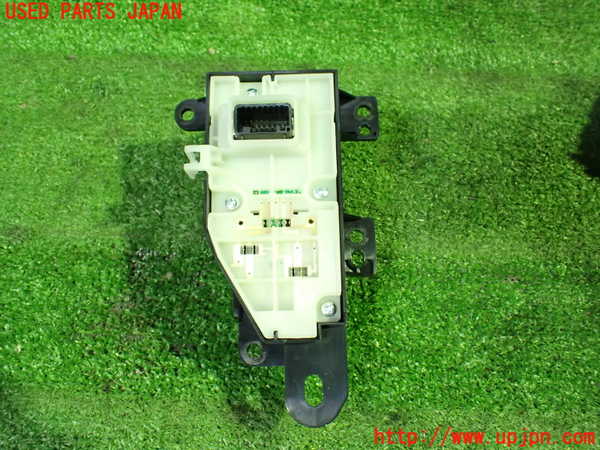 5UPJ-26686306]カムリハイブリッド(AXVH70)スイッチ1 (パーキング・走行モード) 中古_m0002.jpg