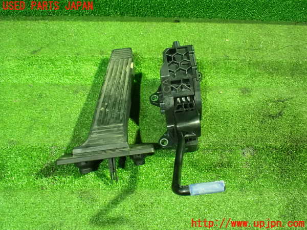 1UPJ-26686381]カムリハイブリッド(AXVH70)センサー1 中古_m0001.jpg