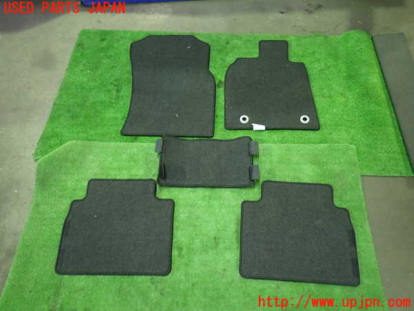 5UPJ-26687800]カムリハイブリッド(AXVH70)フロアマット 中古_m0004.jpg