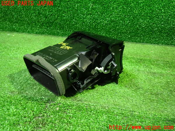 1UPJ-26687526]カムリハイブリッド(AXVH70)エアコン吹き出し口1 (右) 中古_m0002.jpg