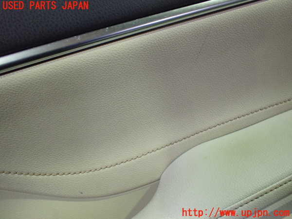 1UPJ-26681234]カムリハイブリッド(AXVH70)右前ドア内張り 中古_m0004.jpg