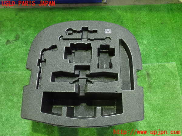 1UPJ-26687772]カムリハイブリッド(AXVH70)ラゲッジトレイ2 中古_m0001.jpg