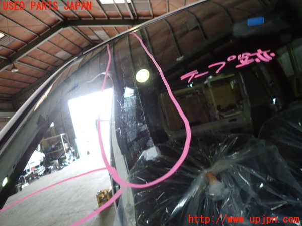 1UPJ-26691195]ファンカーゴ(NCP20)フロントガラス NSG M311 中古_m0003.jpg